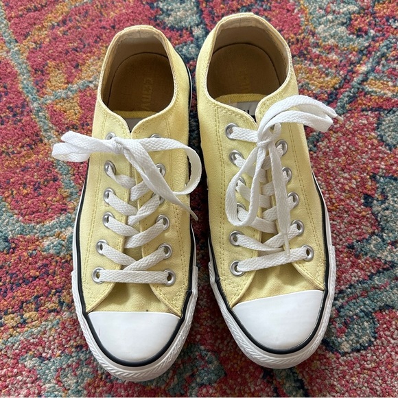 Converse | Unisex Light Yellow Low-Top Lace Up Classic All Star Sneakers, M5 W8 - Picture 12 of 16